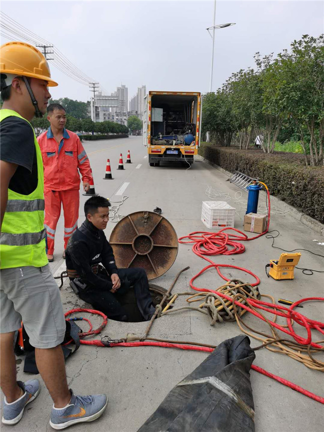 越秀翻衬法管道修复技术主要工序